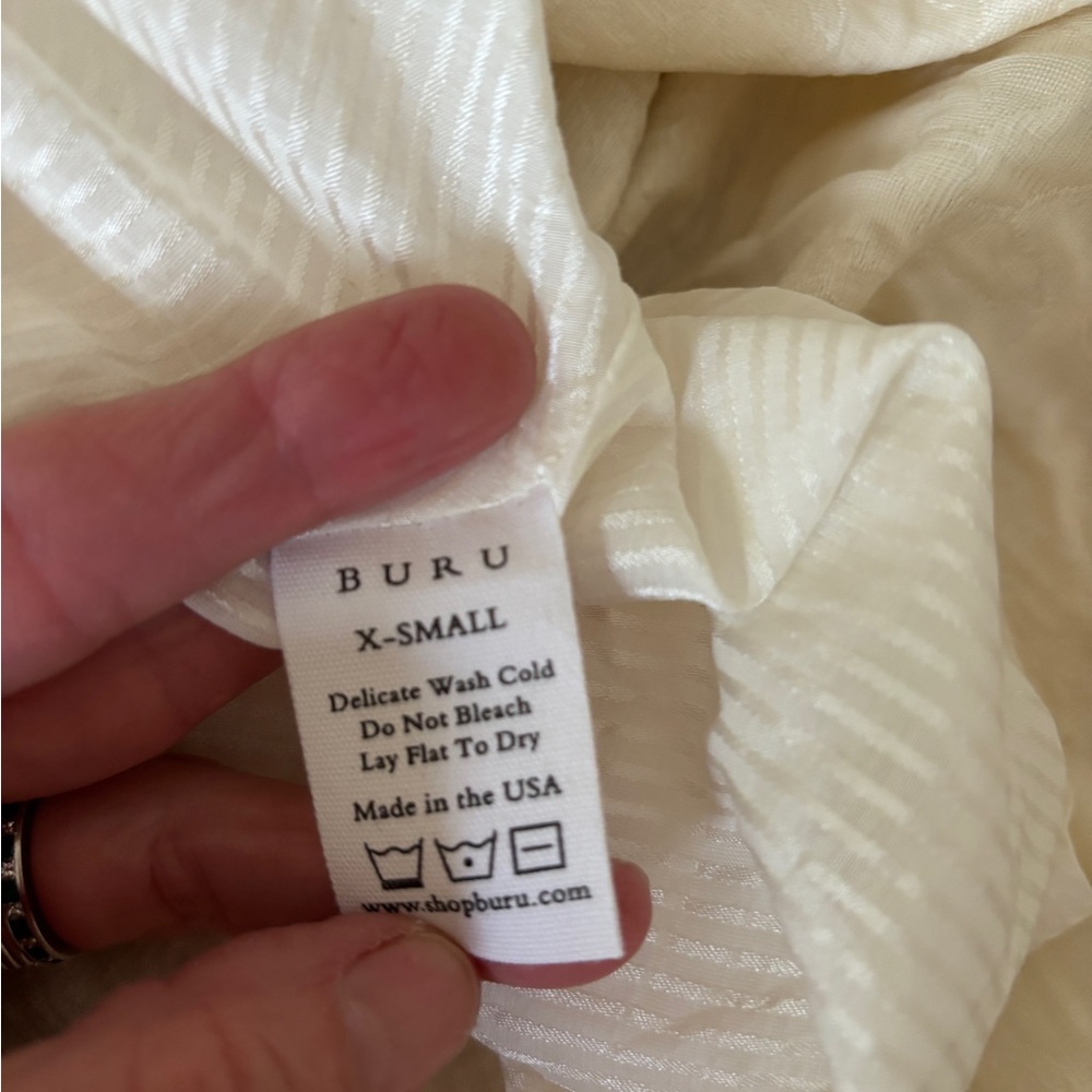 Elegant White BURU Pink Label Sleeveless Button-Down Dress - Picture 7 of 7